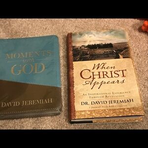 David jerimah moments with god Christ comes books
